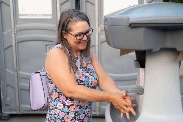Portable Toilet Options We Offer in Bovina, TX